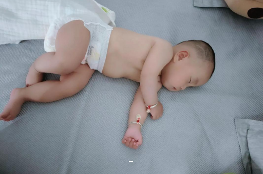 南京孕妇肚脐周围发青